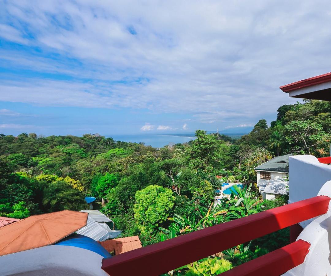 Hotel California Manuel Antonio Exterior photo