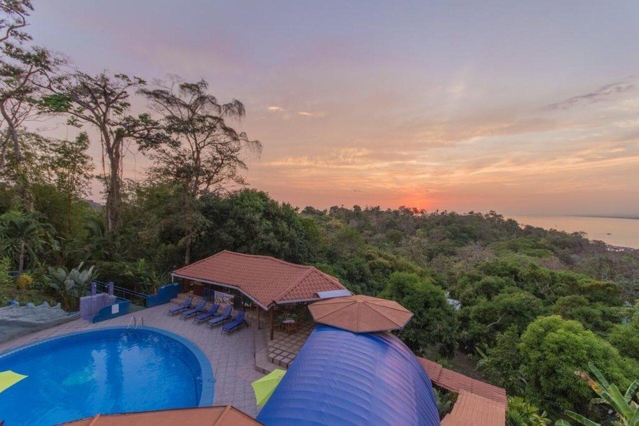 Hotel California Manuel Antonio Exterior photo