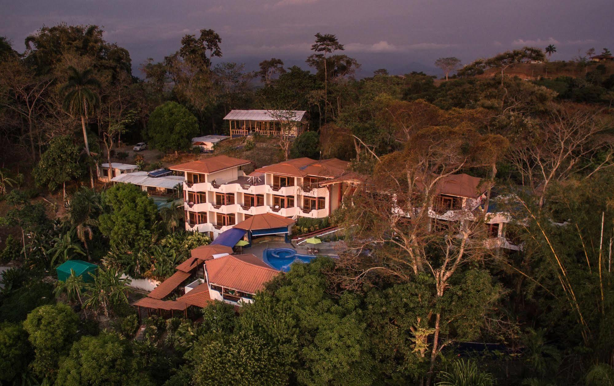 Hotel California Manuel Antonio Exterior photo